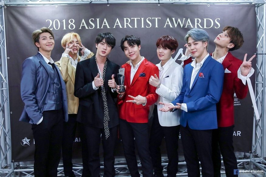(사진=BTS 공식 페이스북)