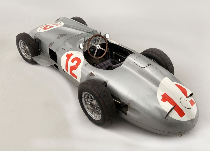 <strong>W196R F1.</strong>