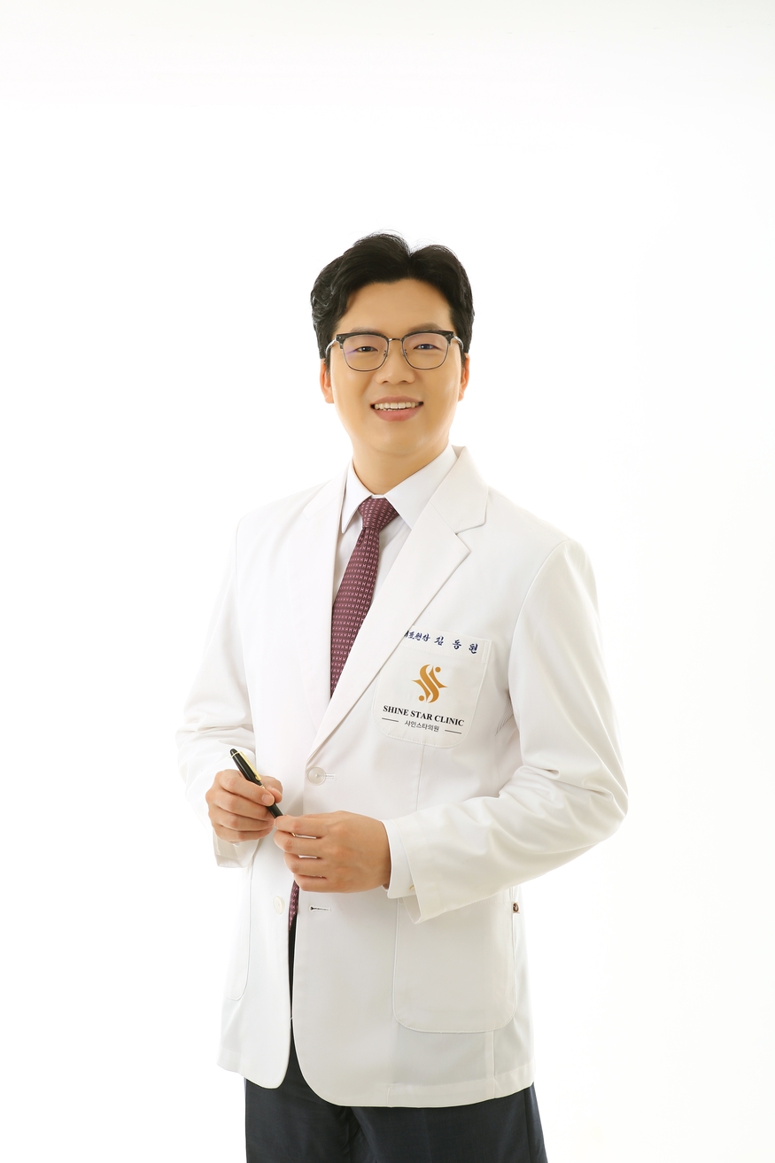 샤인스타의원 홍대점 김동현 대표원장.