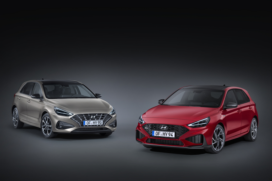 페이스리프트 된 i30(왼쪽)와 i30 N라인(오른쪽) (사진=현대자동차)