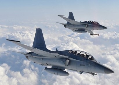 FA-50은 T-50 고등훈련기를 기반으로 개발됐으며 초음속 비행이 가능하다. (사진=KAI)