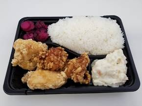 일본 도시락 가게에서 판매하는 가라아게 도시락. (사진=코트라)