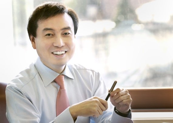 차석용 LG생활건강 부회장.