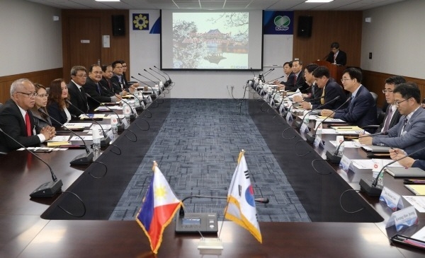 한국수력원자력은 2017년 4월 18일 경주 본사에서 필리핀 에너지부 대표단과 필리핀 바탄원전 사업 재개 등 협력 방안을 논의했다. (사진=한국수력원자력)