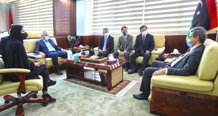 현대건설 대표단이 지난 19일(현지시간) 리비아에서 모하메드 오운 리비아 석유수출국기구(OPEC) 대사를 접견했다. (사진=모하메드 오운 OPEC 대사실)