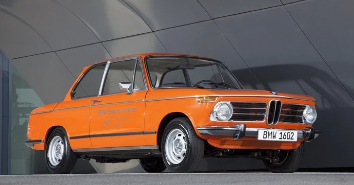BMW가 1972년 뮌헨 올림픽에 맞춰 출시한 전기차 세단 '1602 EV'. 