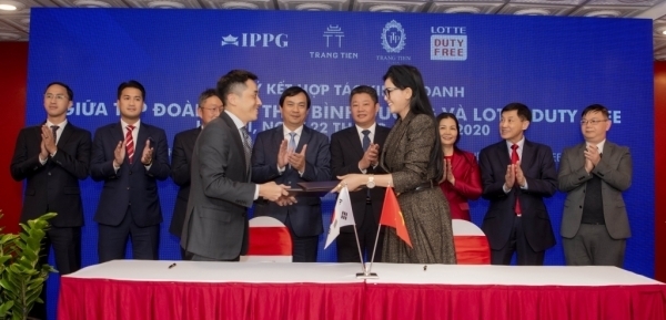 지난 2020년 12월 22일 롯데면세점과 베트남 최대의 명품 수입 업체인 IPP그룹은 하노이시내면세점 운영에 대한 업무 협약을 체결했다. (사진=IPPG)