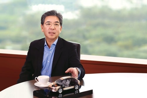장재훈 현대차 사장이 일본 니케이 신문과 인터뷰를 진행하고 있다. (사진=니케이)