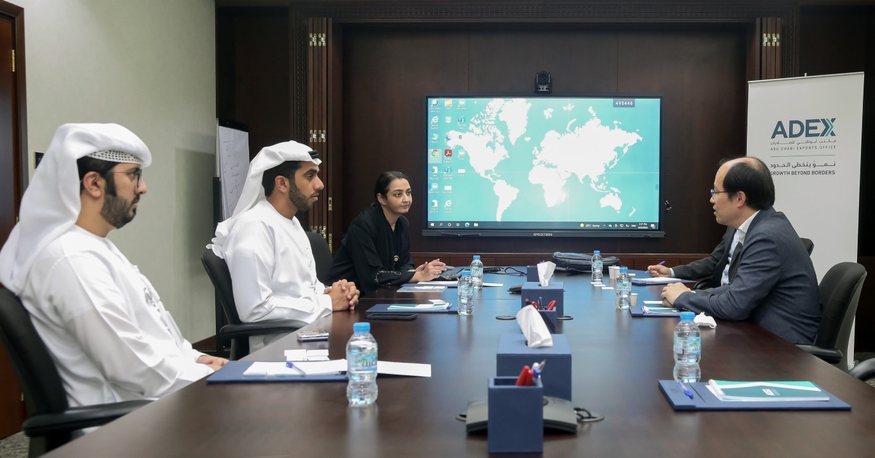 수출입은행은 지난달 31일(현지시간) 아부다비 수출사무소(ADEX·Abu Dhabi Exports Office)와 양국간 무역 협력 강화 방안을 논의했다. 회의에는 이철규 수출입은행 두바이사무소장과 카릴 알 만수리 ADEX 사무총장 대행이 참여했다. (사진=ADEX)
