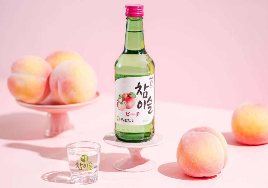 하이트진로는 다음달 일본에 참이슬 피치를 출시한다. (사진=하이트진로)