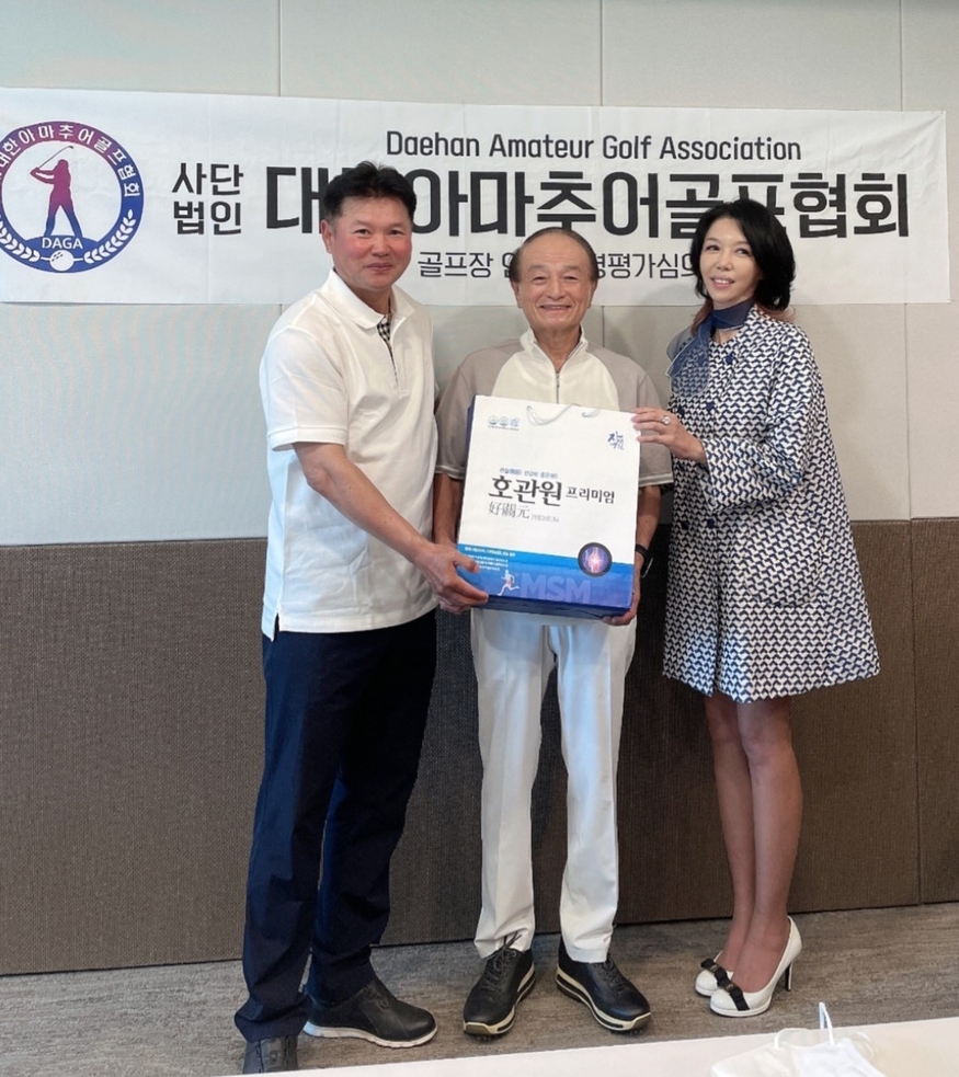 (왼쪽부터) 이해균 동진제약 회장, 오명 전 과기부 장관, 김여주 운영위원장