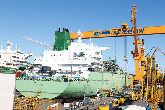 일본 선사 메이지해운(Meiji Shipping)과 이노카이운(Iino Kaiun) 선사는 대우조선에 카타르 프로젝트를 위한 4척의 선박 주문할 전망이다. 사진은 대우조선해양 옥포조선소 전경. (사진=대우조선해양)