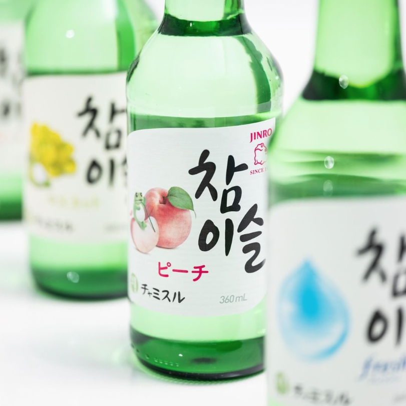 하이트진로가 일본에서 선보인 다양한 참이슬 (사진=하이트진로 인스타그램)