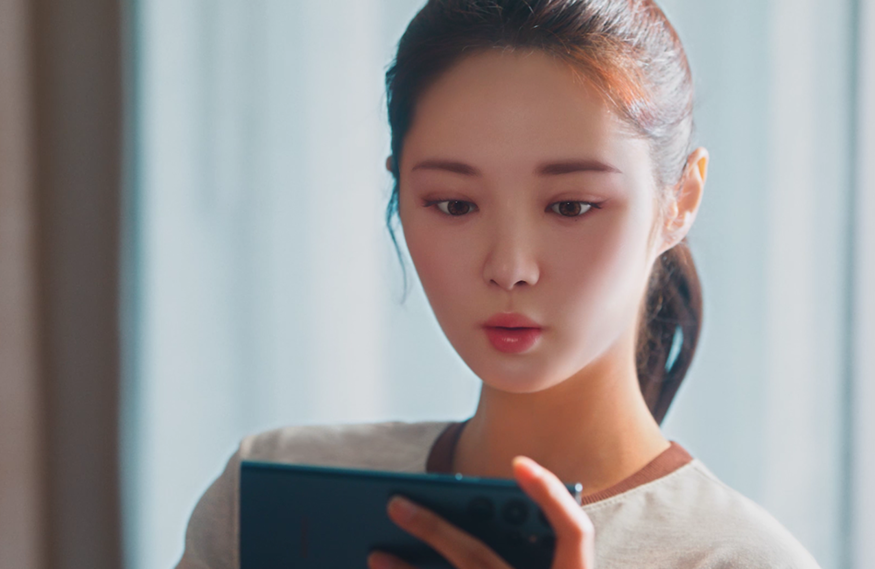 SK텔레콤 광고에 출연한 나수아. (사진=SK텔레콤)