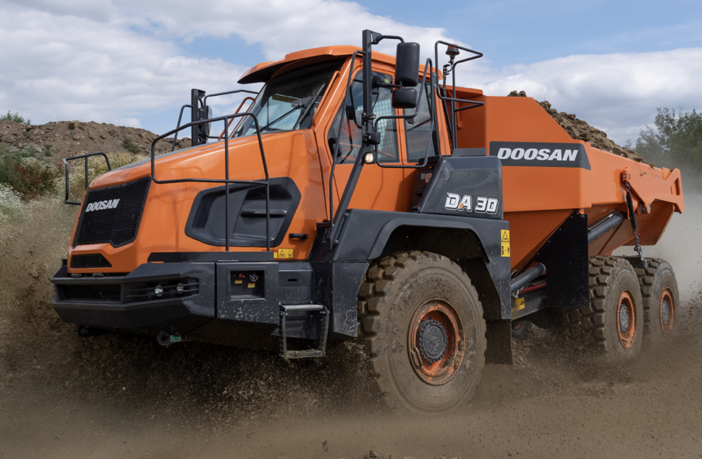 현대두산인프라코어의 굴적식 덤프트럭(ADT)이 이큅먼트워치(EquipmentWatch)가 주관한 '2022 HRV(Highest Retained Value) 어워드'에서 올해 최고 유보 가치상을 수상했다.<br>
(사진-현대두산인프라코어)