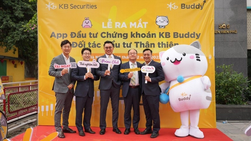 KB증권 베트남이 지난 1일 증권 투자 애플리케이션 ‘KB버디’ 출시 행사를 열었다.(사진=KB증권 베트남)
