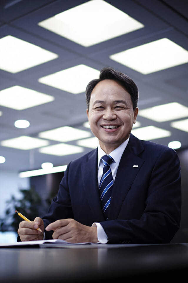 진옥동 신한은행장.(사진=신한은행)