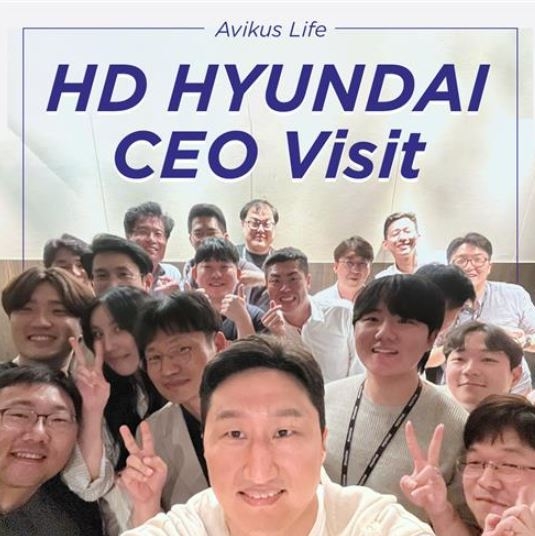 정기선 HD현대 사장은 지난 9월 아비커스는를 방문해 간담회에 참석했다. 사진은 정기선 회장과 아비커스 임직원. (사진=아비커스)