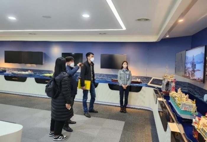 투르크메니스탄이 지난달 18일 대우조선해양 거제사업장을 방문, 관련 시설 등을 둘러봤다. (사진=투르크메니스탄 교통통신청)