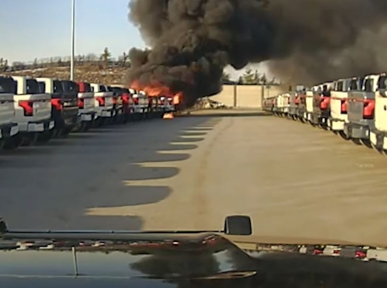 F-150 라이트닝 화재영상. (사진=CNBC 영상 캡처)