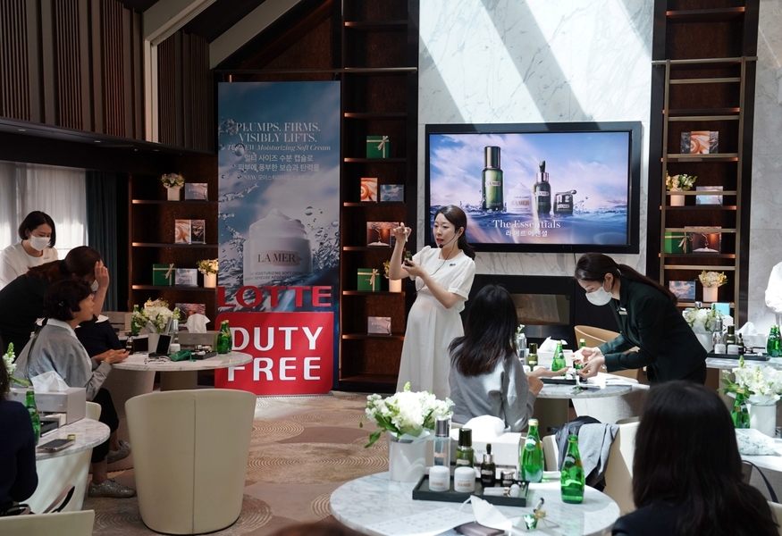 롯데면세점은 지난달 라 메르와 손잡고 VIP 대상 뷰티 클래스를 개최했다. (사진-롯데면세점)