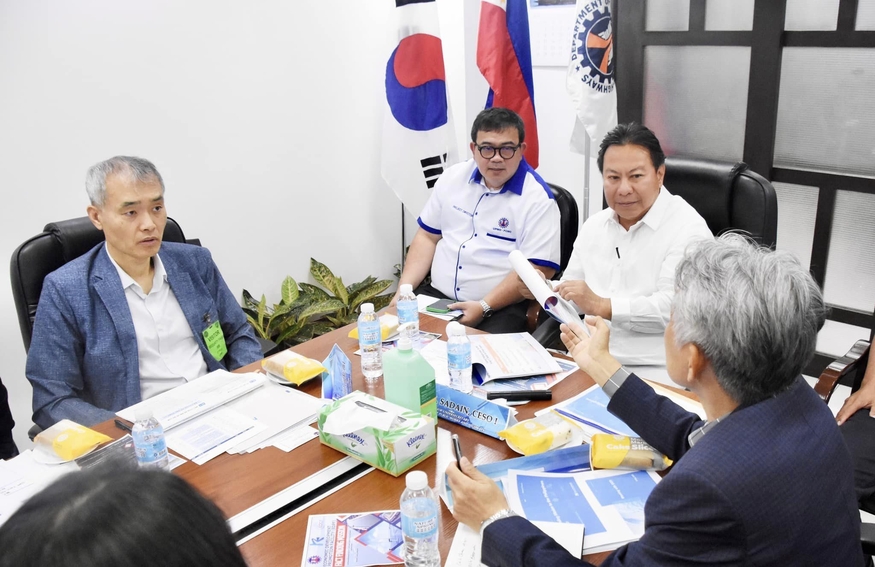 한국수출입은행 대표단과 필리핀 공공사업고속도로부는 지난 10일 필리핀 인프라 사업 자금 조달 협력 방안을 논의했다. (사진=필리핀 공공사업고속도로부)