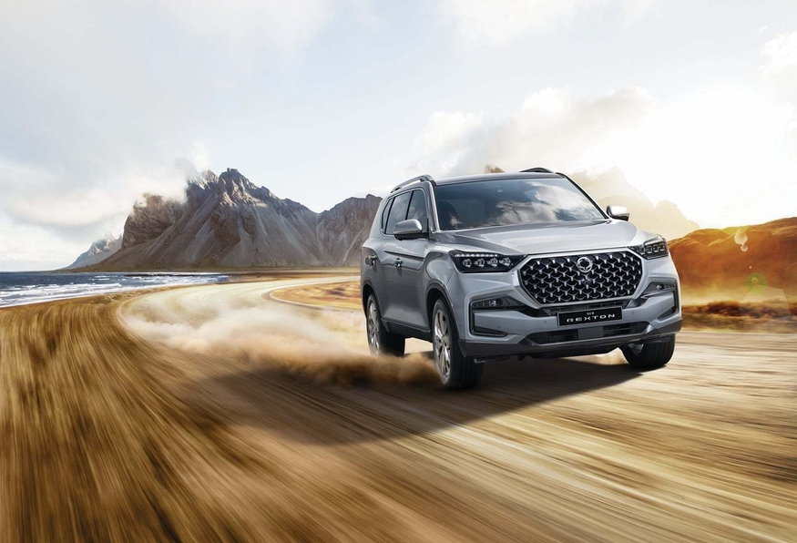 KG모빌리티 준대형 SUV 모델 '렉스턴'. (사진=KG모빌리티)