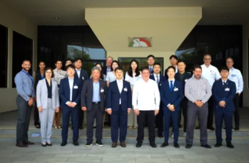 한국공항공사와 한국 기업 컨소시엄으로 구성된 대표단은 7일(현지시간) 도미니카 민간항공연구소(IDAC)를 방문했다. (사진=IDAC)