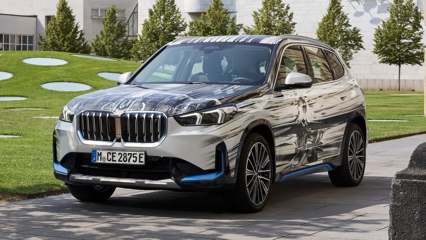 마크 브랜든버그가 디자인한 BMW iX1. (사진=BMW)