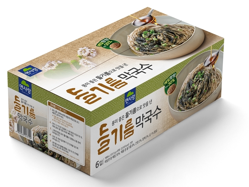  면·소스 전문기업 면사랑이 여름 시즌을 맞아 '들기름 메밀 막국수'를 코스트코에 출시한다.(사진=면사랑)