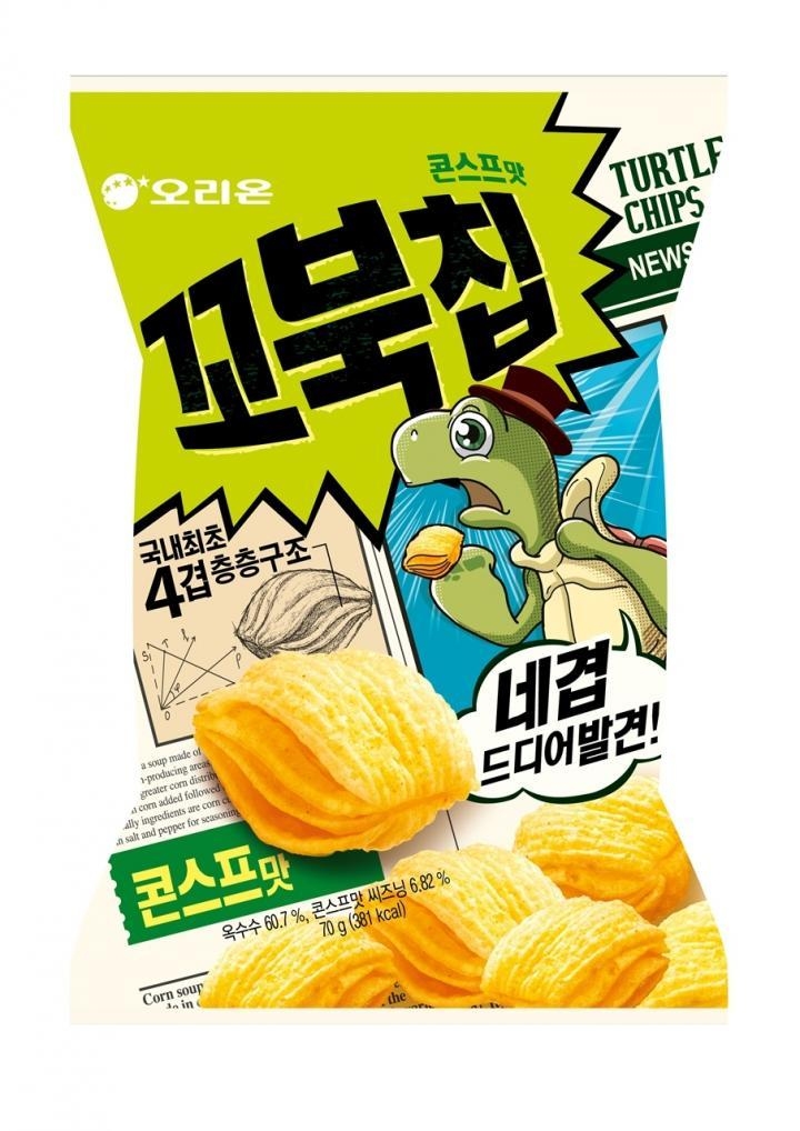 오리온 꼬북칩이 미국에서 호평받았다. 바삭한 네 겹 식감과 양파 풍미가 조화를 이뤘다는 설명이다.(사진=오리온)
