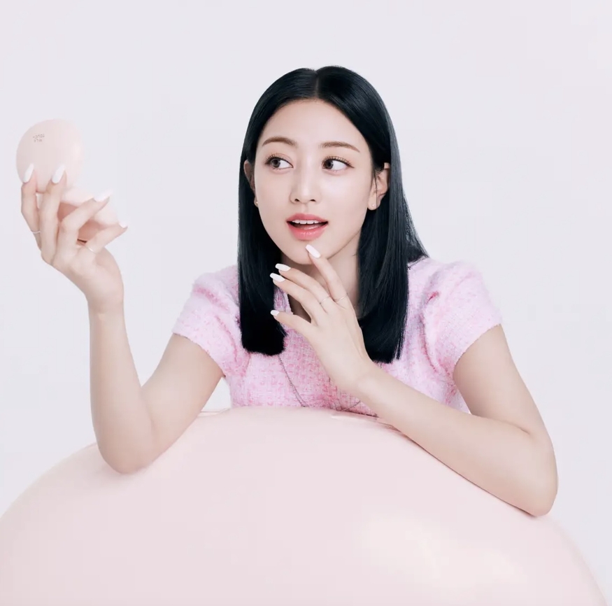 밀크터치는 일본에 '올데이 스킨핏 밀키 글로우 쿠션'을 론칭했다. (사진=쿠지)