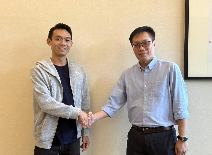 윌리스 위(왼쪽) 테크인아시아 CEO와 웡 웨이 콩 SPH 미디어 편집장.(사진=SPH 미디어)