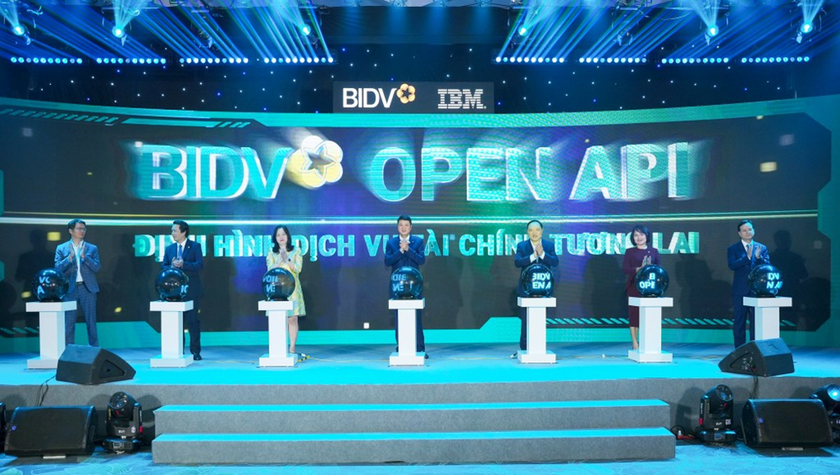 베트남투자개발은행(BIDV)이 지난 29일(현지시간) 베트남 하노이에서 ‘BIDV 오픈 API’ 시스템 출시 행사를 개최했다.(사진=BIDV)