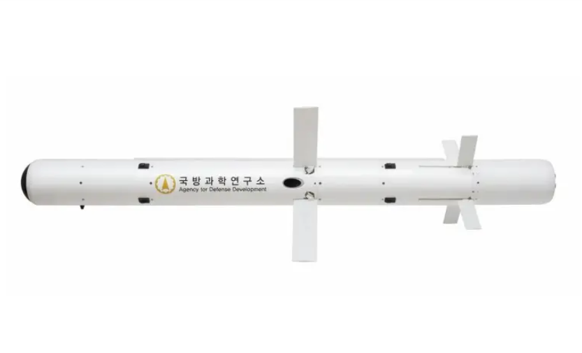 한화에어로스페이스는 조만간 국방과학연구소(ADD) 주관으로 개발한 공대지유도탄 천검을 대량 생산한다. 