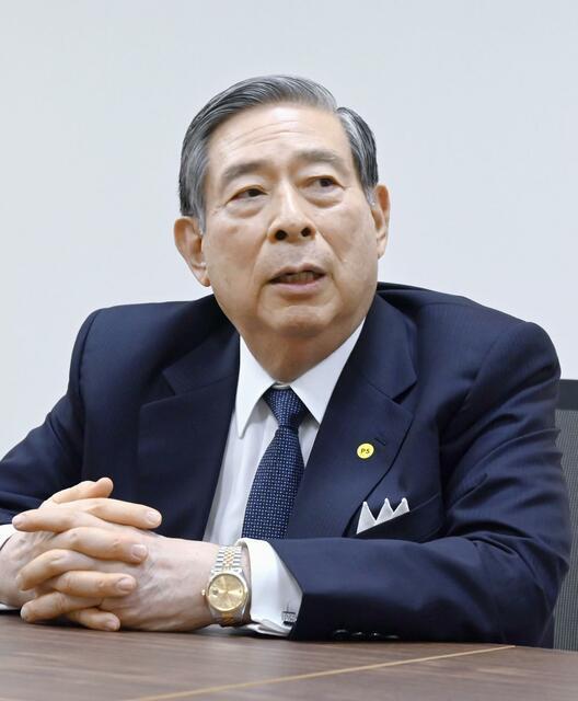인터뷰하는 기타오 요시타카(北尾吉孝) SBI 홀딩스 회장 (사진=교도통신사)