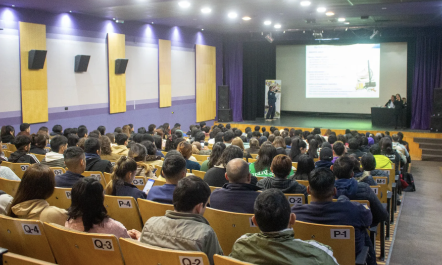 포스코 아르헨티나법인은 최근 살타주 구에메스시 청소년환경국과 함께 '화학 물질 비상사태에 대한 교육의 날'을 진행했다. (사진=포스코 아르헨티나)
