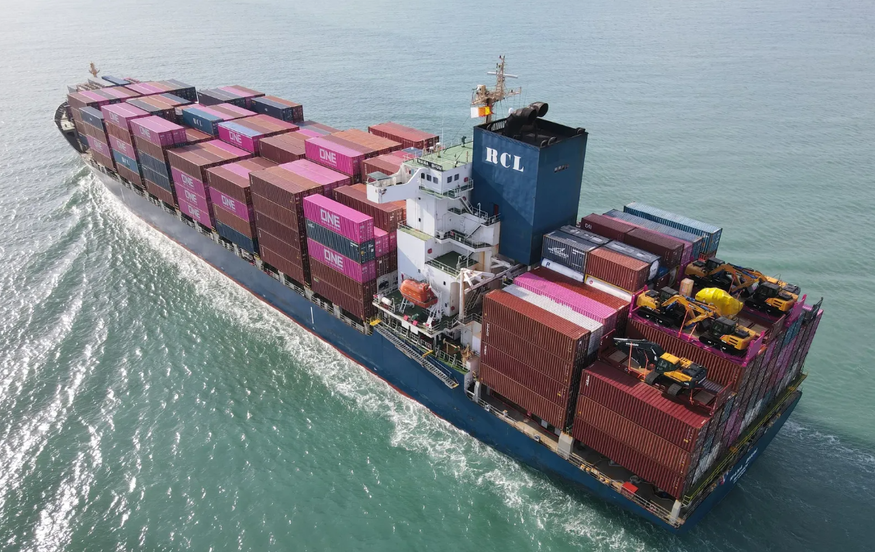 HMM은 태국 컨테이너 선사 RCL(Regional Container Lines)에서 2378TEU급 피더 컨테이너선 와나 붐(Wana Bhum)을 매입했다. (사진=마린트래픽)