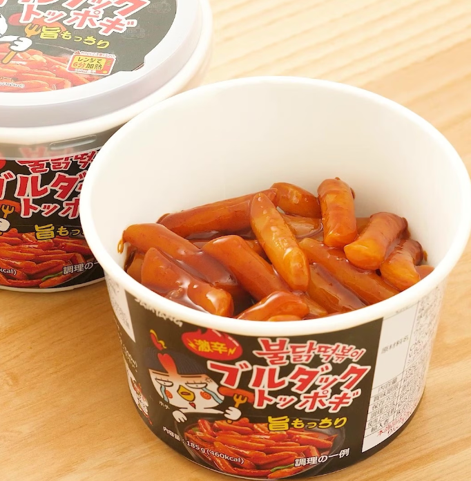 삼양식품이 일본에서 판매하고 있는 불닭떡볶이. (사진=삼양식품)