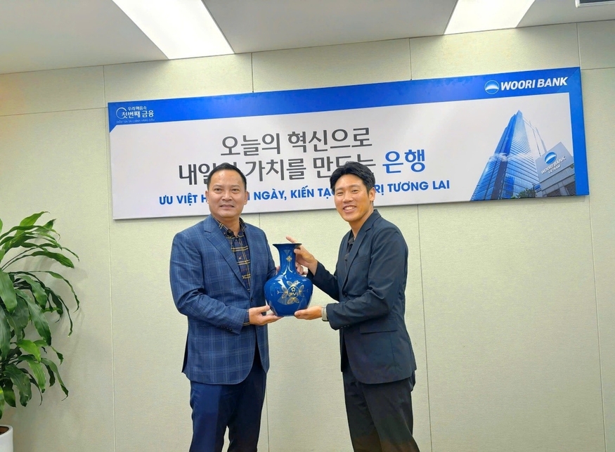 우리은행 베트남법인은 현지 1위 손해보험사 PVI보험과 방카슈랑스 사업에 협력하는 파트너십을 맺었다