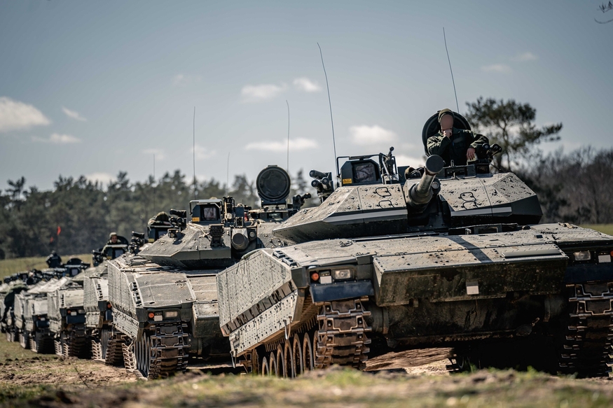 러시아 우크라이나 전쟁에도 투입된 CV90(사진=스웨덴군)