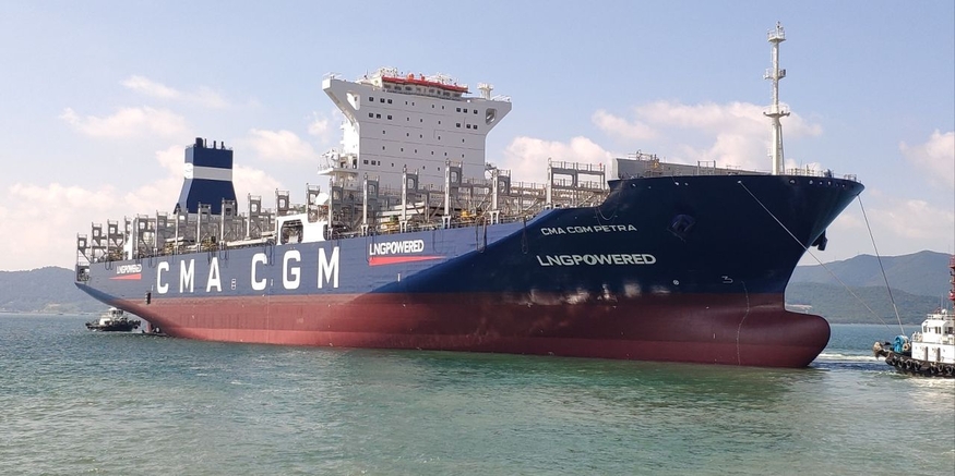 HD현대삼호에서 건조해 인도한 프랑스 CMA CGM의 LNG 추진선 'CMA CGM 페트라'. (사진=CMA CGM)