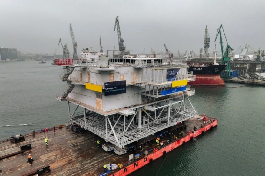 폴란드 해상풍력발전소인 발틱 파워에 설치될 두 개의 해상변전설비(Offshore Substation System, OSS)의 구조재가 덴마크 씨에스윈드 공장으로 향했다. (사진=GPB)