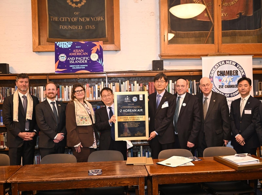 대한항공이 최근 뉴욕에서 열린 '미국 세계 무역 주간(U.S. World Trade Week NYC)' 폐막 행사에서 '글로벌 인베스트먼트 임팩트 어워드(Global Investment Impact Award)'를 수상했다.