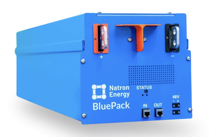 나트란 에너지의 나트륨이온배터리셀 기반 블루팩 크리티컬 파워 배터리(BluePack™ Critical Power Battery). (사진=나트란)