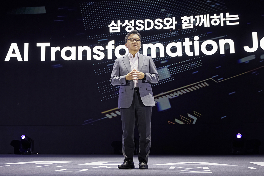 11일 서울 코엑스에서 열린 REAL Summit 2025에서 이준희 삼성SDS 대표가 기조연설을 하고 있다. (사진=삼성SDS)