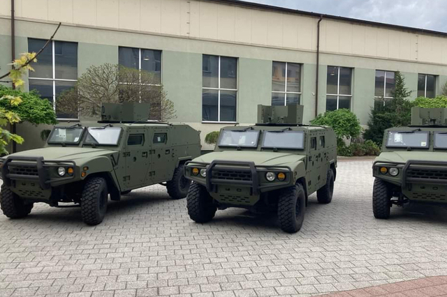 폴란드 국방차관, 기아 특수차량 거점 광주공장 방문...KLTV 기술력 확인