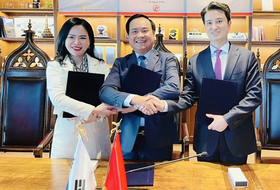 SK E&S, 베트남 꽝찌성·T&T그룹과 'LNG 허브' 구축 MOU