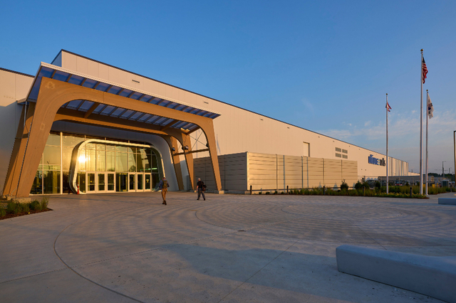 LG엔솔·GM 美 배터리 합작사 직원 해고 통지, 연방 노동법 위반 가능성↑