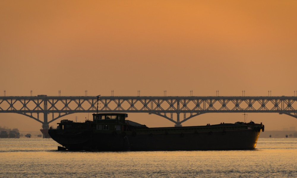 中, 하천선박 교체 가속화…조선업계 블루오션 부상